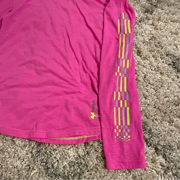 Under Armour Pink Fitted Top size small - Picture 5 of 11